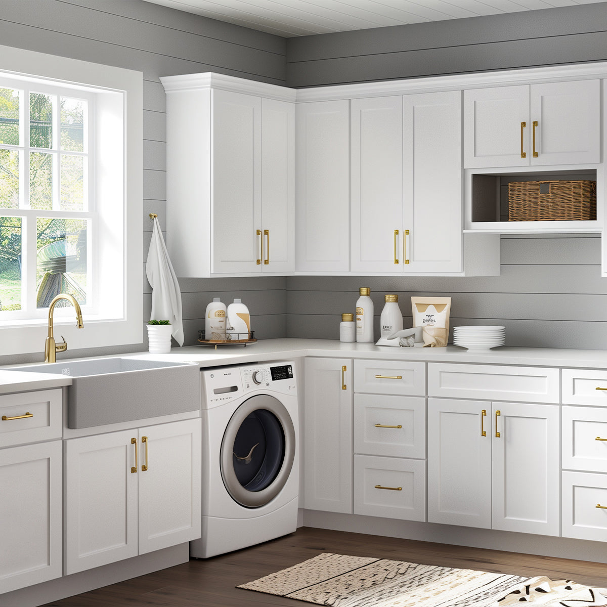 RTA Belmont White Kitchen/Living Room Base Cabinet with 1 Door 1 Drawer 1 Shelf